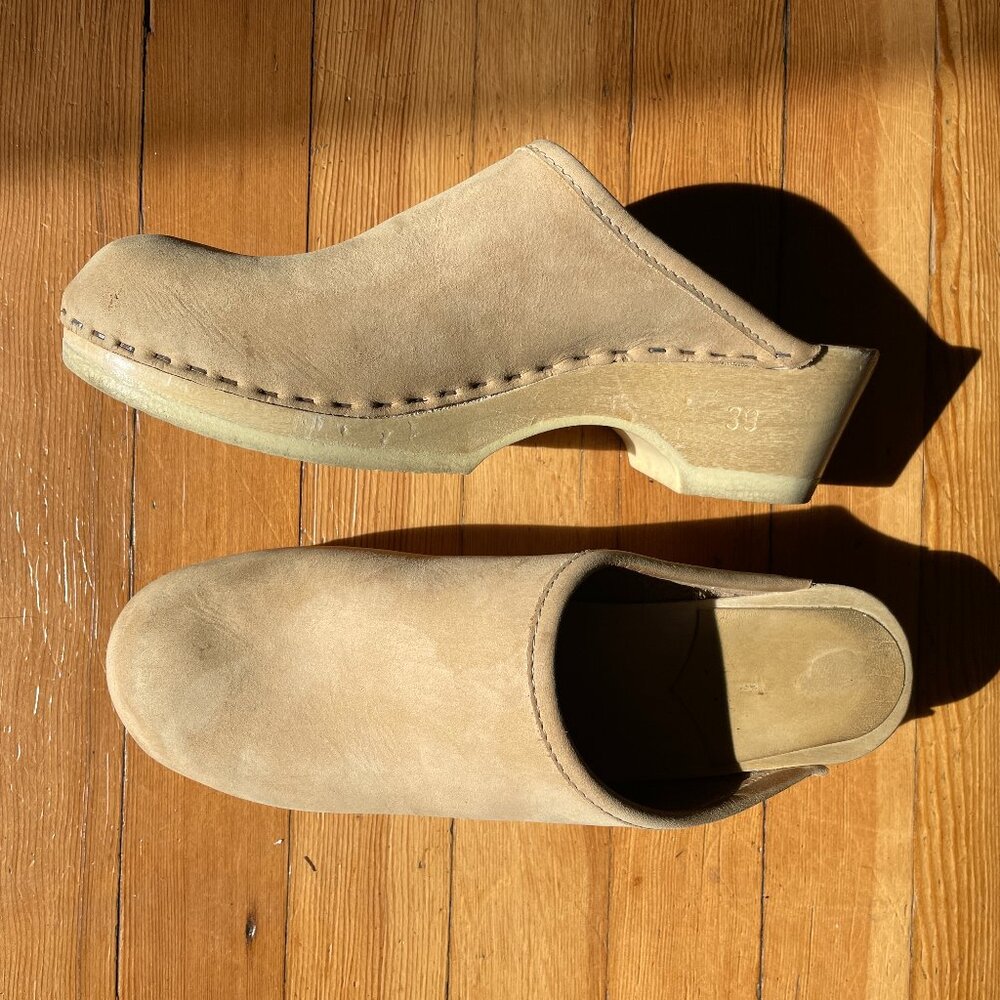 No. 6 Old School Clog in Mid Heel